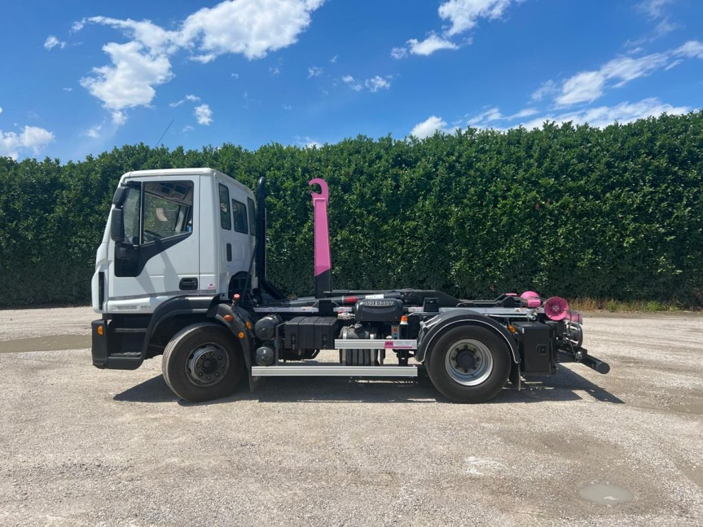 IVECO EUROCARGO 160E25 SCARRABILE - Мултилифт с кука камион: снимка 2 IVECO EUROCARGO 160E25 SCARRABILE - Мултилифт с кука камион: снимка 2