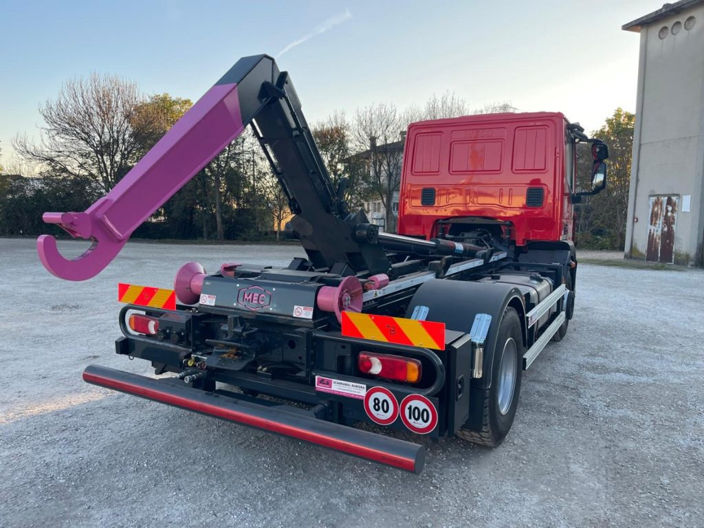 IVECO EUROCARGO 160E32 CON SCARRABILE NUOVO - Мултилифт с кука камион: снимка 5 IVECO EUROCARGO 160E32 CON SCARRABILE NUOVO - Мултилифт с кука камион: снимка 5