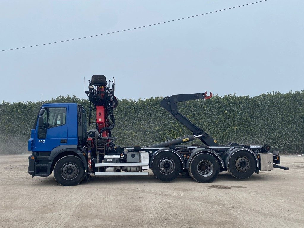 IVECO STRALIS 260.450 SCARRABILE CON GRU - Мултилифт с кука камион: снимка 3 IVECO STRALIS 260.450 SCARRABILE CON GRU - Мултилифт с кука камион: снимка 3