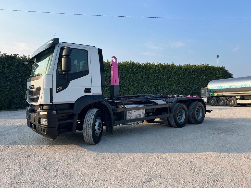 IVECO STRALIS 460 X-WAY USATO SCARRABILE 6X4 - Мултилифт с кука камион: снимка 2 IVECO STRALIS 460 X-WAY USATO SCARRABILE 6X4 - Мултилифт с кука камион: снимка 2