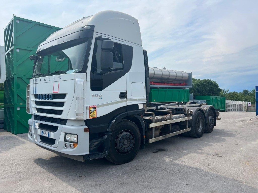 IVECO STRALIS AS260S 50Y SCARRABILE - Мултилифт с кука камион: снимка 2 IVECO STRALIS AS260S 50Y SCARRABILE - Мултилифт с кука камион: снимка 2