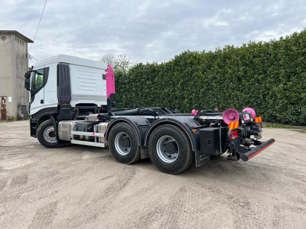 IVECO STRALIS X-WAY 510 TRAKKER SCARRABILE - Мултилифт с кука камион: снимка 3 IVECO STRALIS X-WAY 510 TRAKKER SCARRABILE - Мултилифт с кука камион: снимка 3