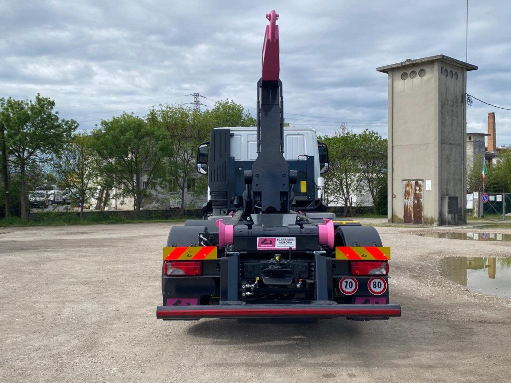 IVECO X-WAY AD280X48Y NUOVO SCARRABILE PASSO 3120 - Мултилифт с кука камион: снимка 3 IVECO X-WAY AD280X48Y NUOVO SCARRABILE PASSO 3120 - Мултилифт с кука камион: снимка 3