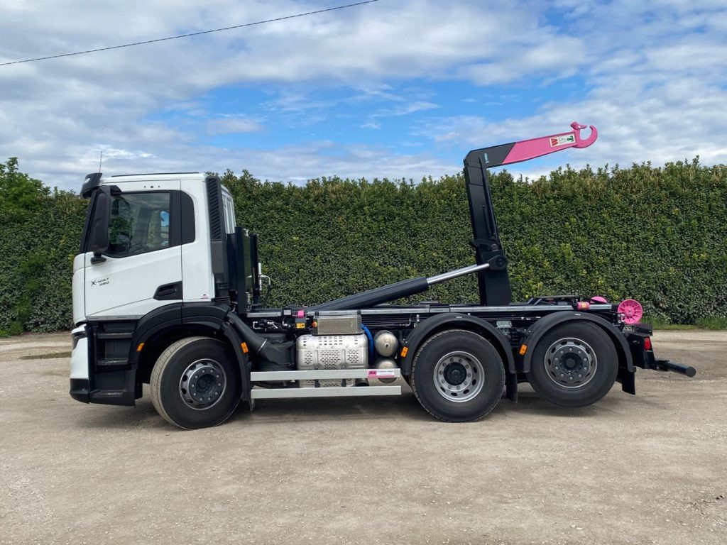 IVECO X-WAY AD280X48Y NUOVO SCARRABILE PASSO 3120 - Мултилифт с кука камион: снимка 3 IVECO X-WAY AD280X48Y NUOVO SCARRABILE PASSO 3120 - Мултилифт с кука камион: снимка 3