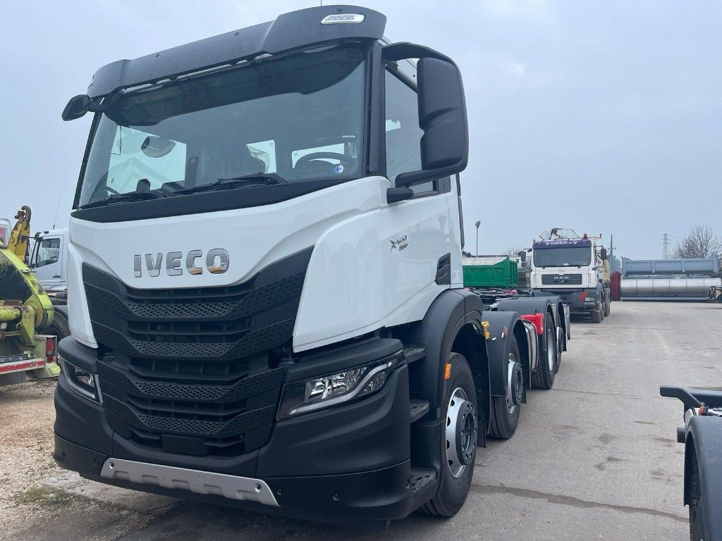 IVECO X-WAY AD350X480YPS SCARRABILE NUOVO - Мултилифт с кука камион: снимка 1 IVECO X-WAY AD350X480YPS SCARRABILE NUOVO - Мултилифт с кука камион: снимка 1