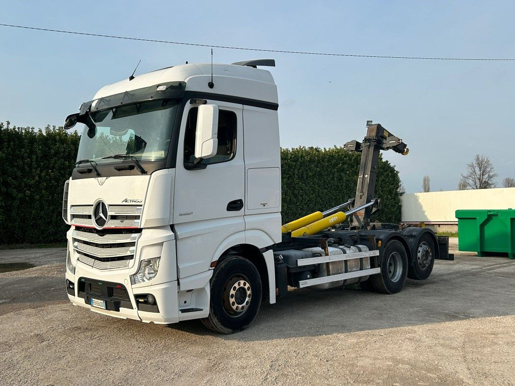 MERCEDES ACTROS 25.51 SCARRABILE - Мултилифт с кука камион: снимка 1 MERCEDES ACTROS 25.51 SCARRABILE - Мултилифт с кука камион: снимка 1