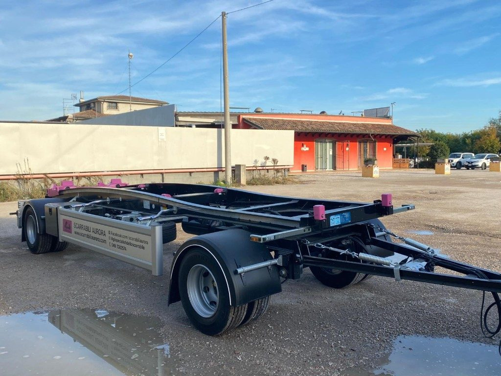 RIMORCHIO SCARRABILE IT RUNNER 20HN - Мултилифт/ Лифтдъмпер ремарке: снимка 4 RIMORCHIO SCARRABILE IT RUNNER 20HN - Мултилифт/ Лифтдъмпер ремарке: снимка 4