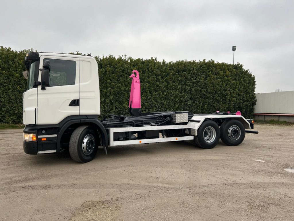 SCANIA R380 SCARRABILE - Мултилифт с кука камион: снимка 2 SCANIA R380 SCARRABILE - Мултилифт с кука камион: снимка 2