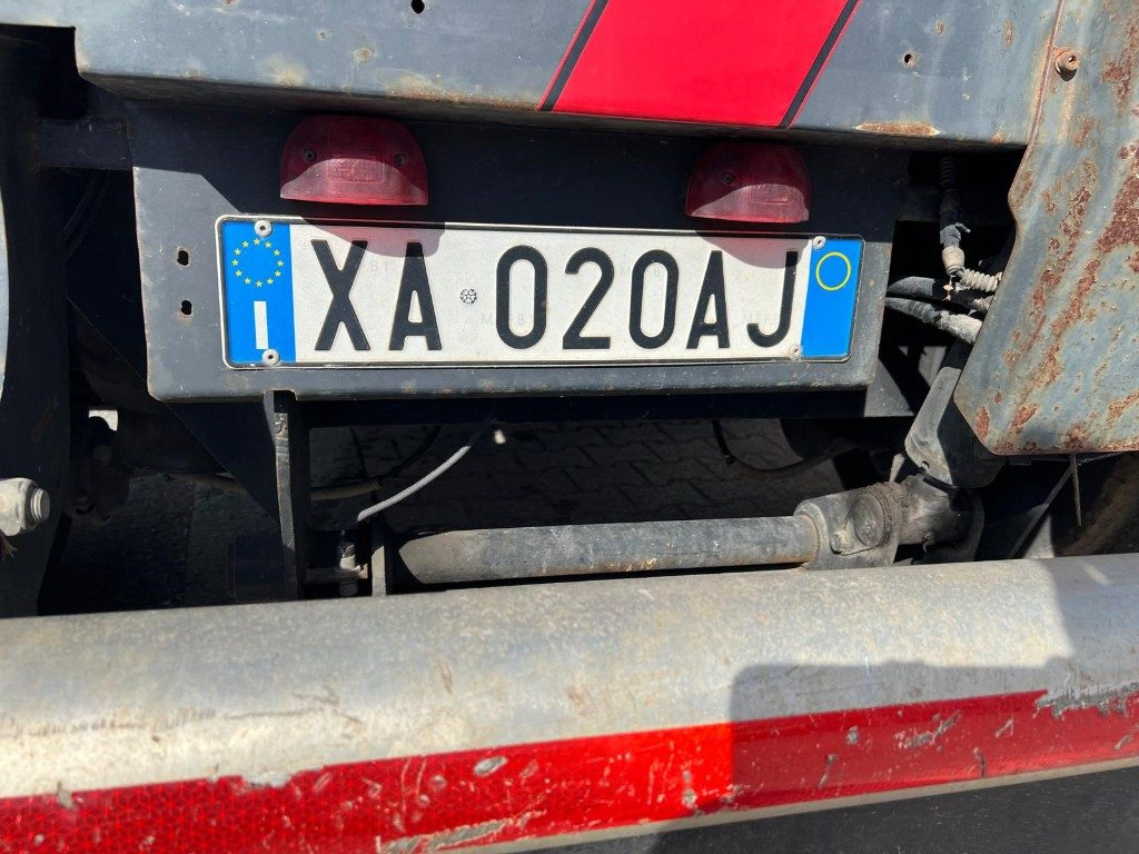 Контейнеровоз/ Сменна каросерия полуремарке TECNOKAR SEMIRIMORCHIO TECNOKAR SCARRABILE CON GRU: снимка 7