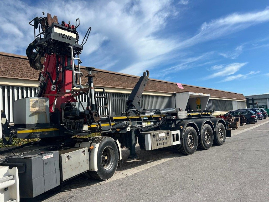 Контейнеровоз/ Сменна каросерия полуремарке TECNOKAR SEMIRIMORCHIO TECNOKAR SCARRABILE CON GRU: снимка 6