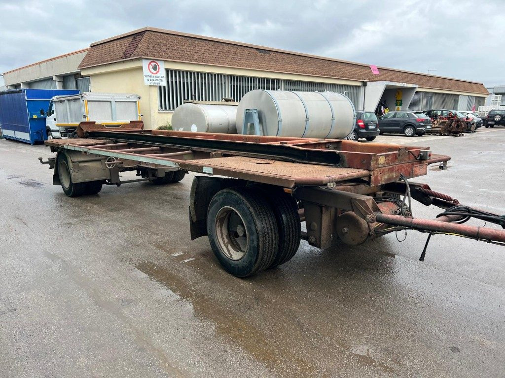 VIBERTI RIMORCHIO VIBERTI SCARRABILE PNEUMATICO - Мултилифт/ Лифтдъмпер ремарке: снимка 2 VIBERTI RIMORCHIO VIBERTI SCARRABILE PNEUMATICO - Мултилифт/ Лифтдъмпер ремарке: снимка 2