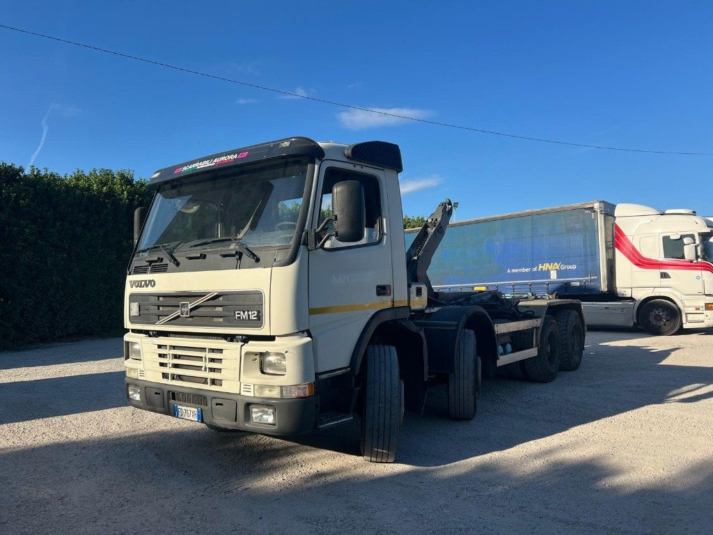 VOLVO FM12 SCARRABILE - Мултилифт с кука камион: снимка 1 VOLVO FM12 SCARRABILE - Мултилифт с кука камион: снимка 1