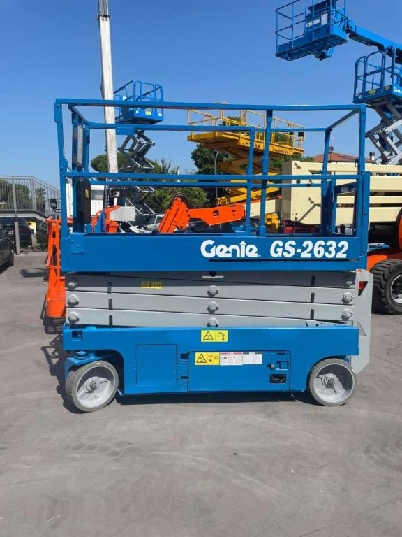 Genie GS-2632 - Ножична работна платформа: снимка 1 Genie GS-2632 - Ножична работна платформа: снимка 1