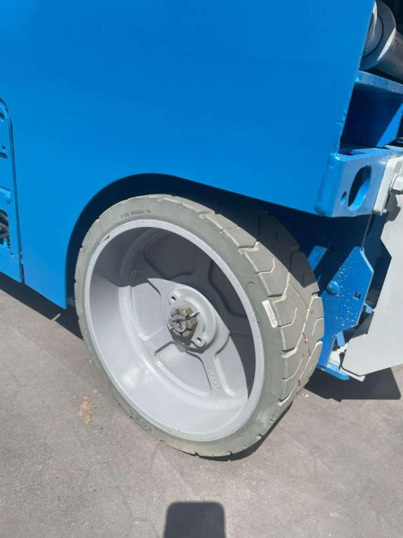 Genie GS-2632 - Ножична работна платформа: снимка 5 Genie GS-2632 - Ножична работна платформа: снимка 5