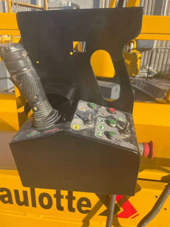 Haulotte COMPACT 10N - Ножична работна платформа: снимка 3 Haulotte COMPACT 10N - Ножична работна платформа: снимка 3