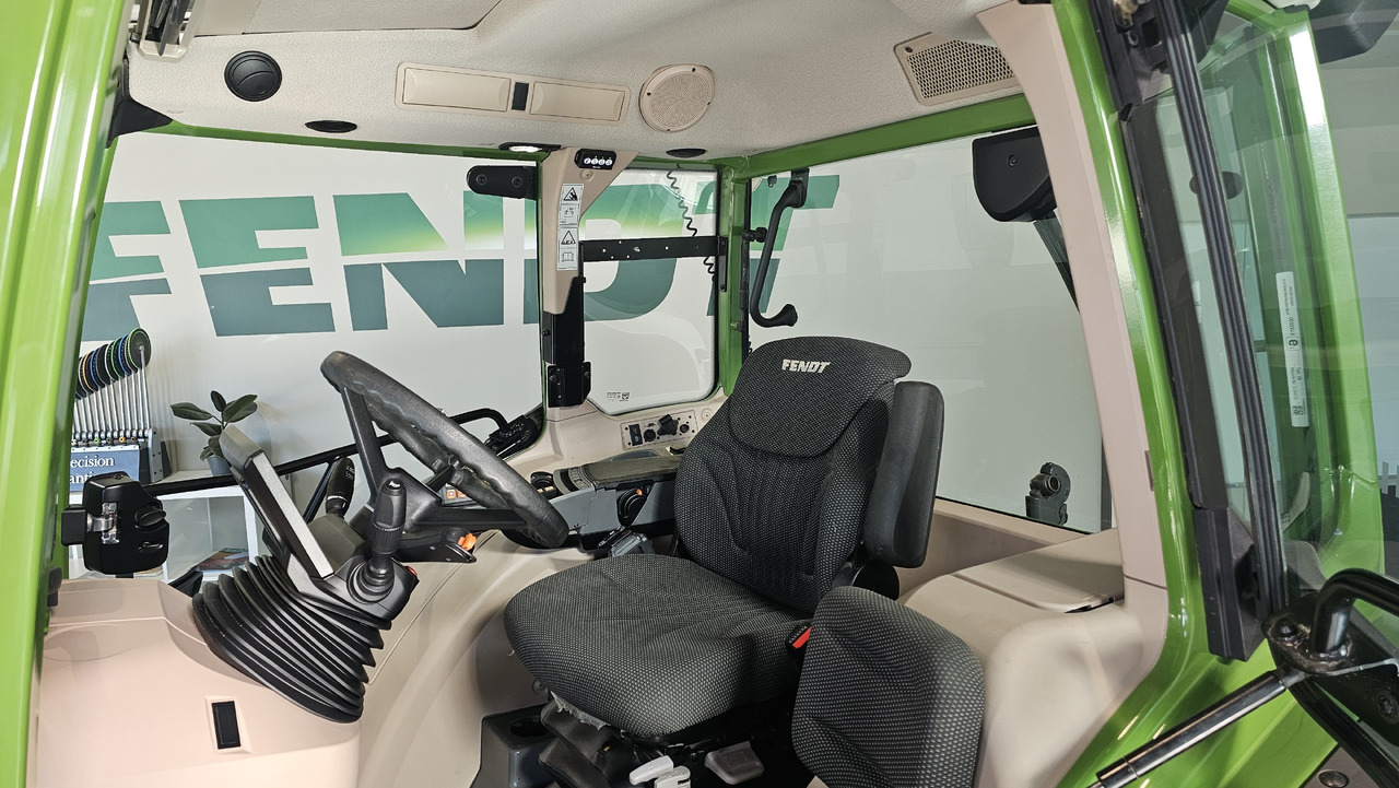 FENDT 211S VARIO - Трактор: снимка 5 FENDT 211S VARIO - Трактор: снимка 5