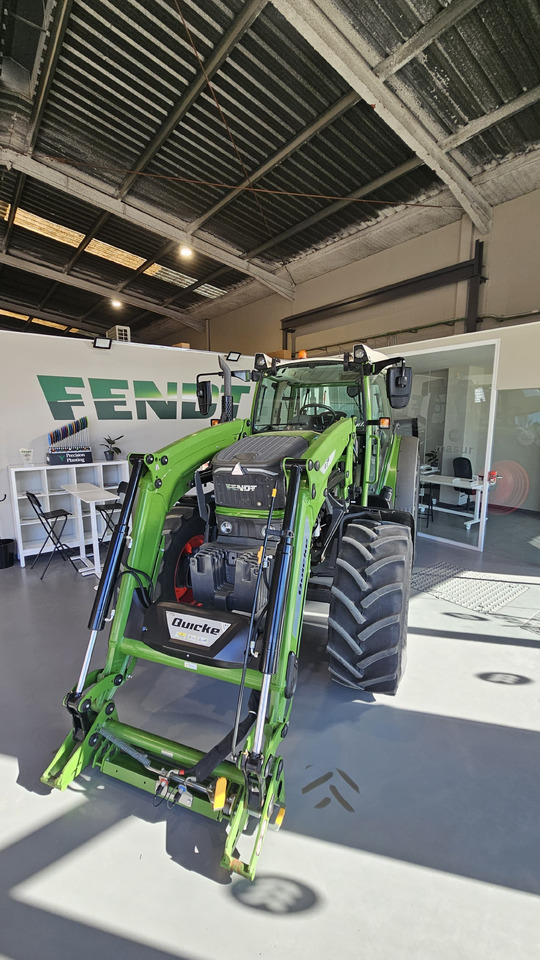 FENDT 211S VARIO - Трактор: снимка 4 FENDT 211S VARIO - Трактор: снимка 4