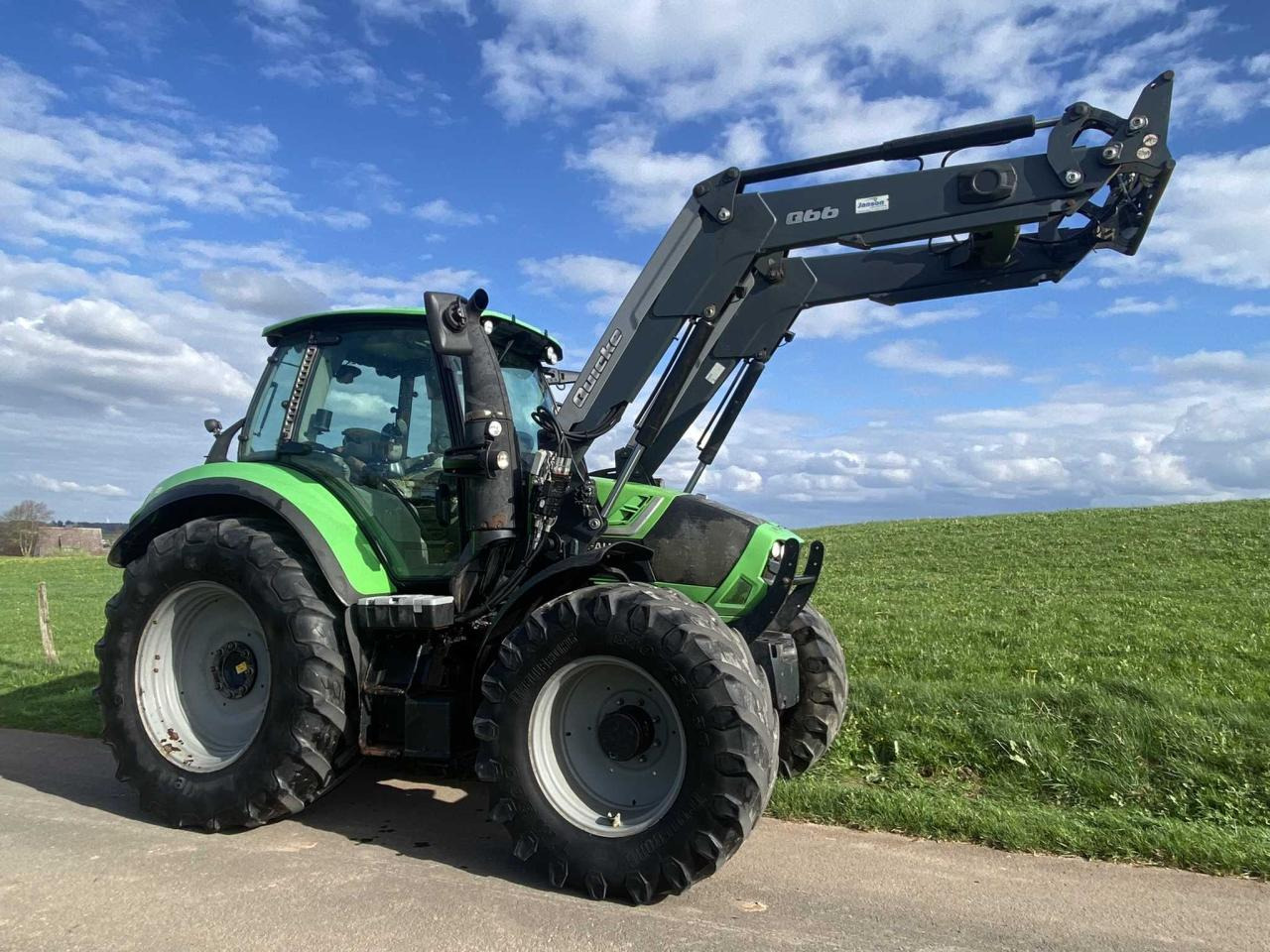 Deutz-Fahr 6150.4 Agrotron TTV - Трактор: снимка 1 Deutz-Fahr 6150.4 Agrotron TTV - Трактор: снимка 1