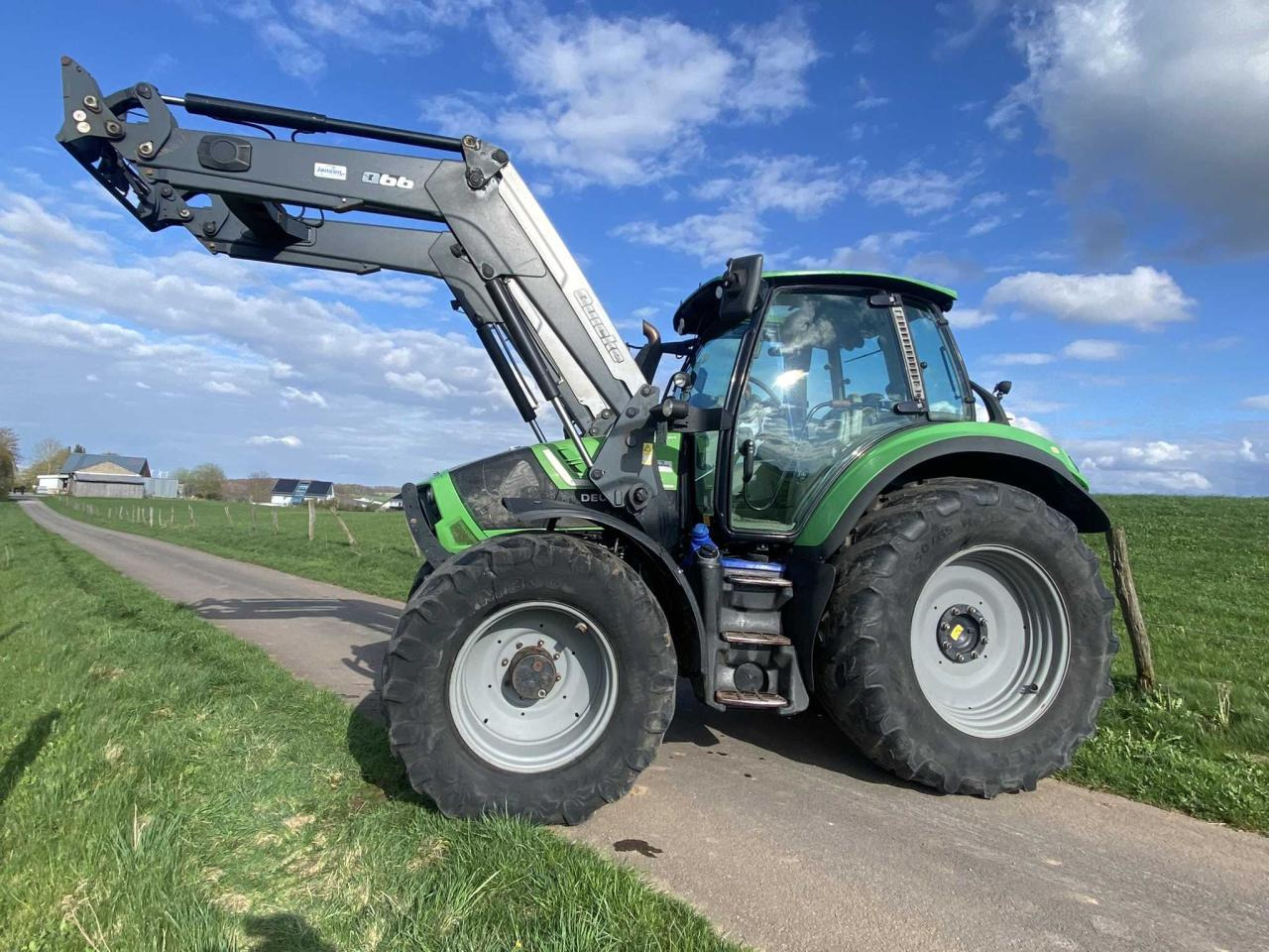 Deutz-Fahr 6150.4 Agrotron TTV - Трактор: снимка 2 Deutz-Fahr 6150.4 Agrotron TTV - Трактор: снимка 2