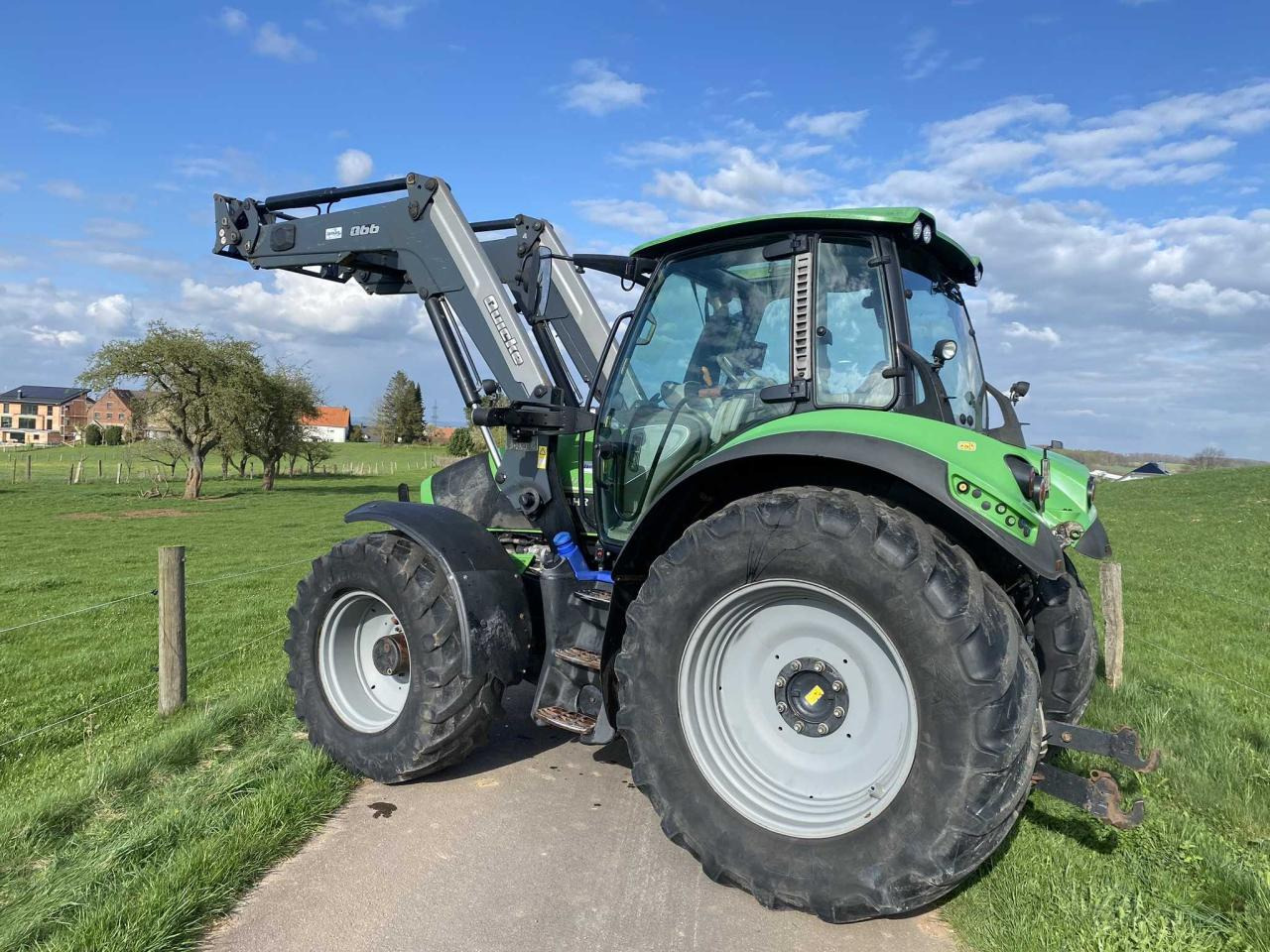 Deutz-Fahr 6150.4 Agrotron TTV - Трактор: снимка 4 Deutz-Fahr 6150.4 Agrotron TTV - Трактор: снимка 4