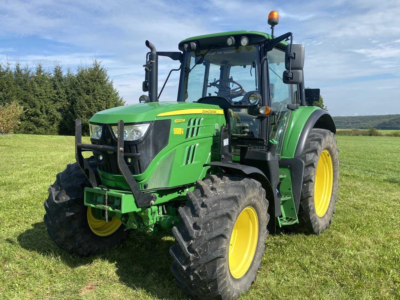 John Deere 6120M - Трактор: снимка 2 John Deere 6120M - Трактор: снимка 2
