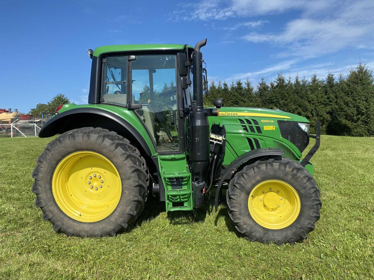 John Deere 6120M - Трактор: снимка 5 John Deere 6120M - Трактор: снимка 5