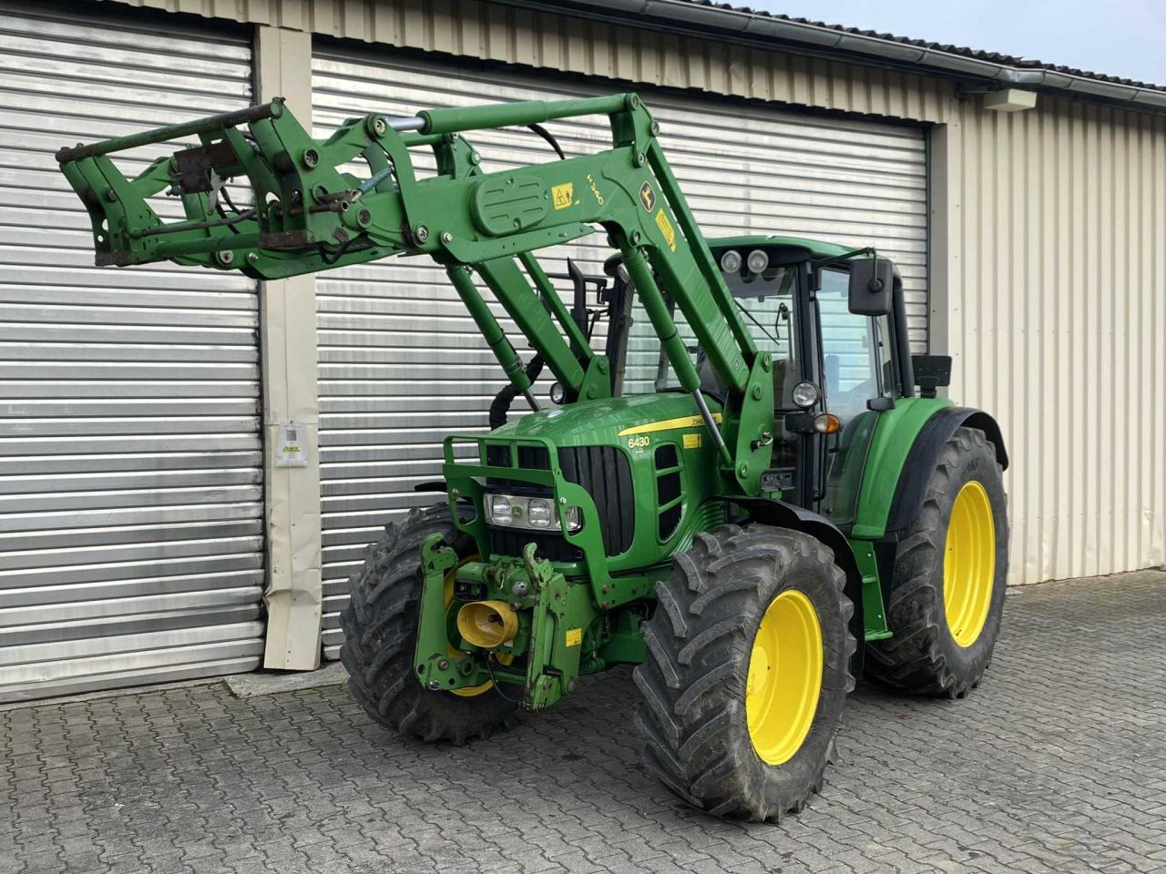 John Deere 6430 Premium - Трактор: снимка 3 John Deere 6430 Premium - Трактор: снимка 3