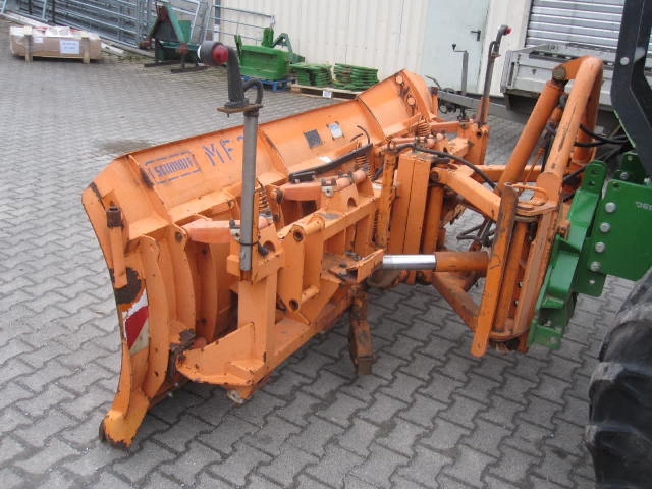 Schmidt MF 2.4 Schneepflug - Гребло: снимка 4 Schmidt MF 2.4 Schneepflug - Гребло: снимка 4
