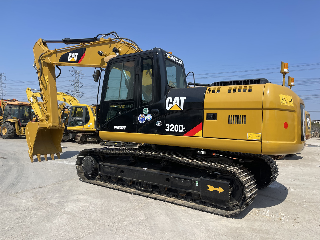 CATERPILLAR CAT 320D - Верижен багер: снимка 1 CATERPILLAR CAT 320D - Верижен багер: снимка 1