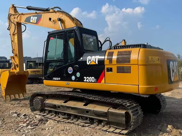 CATERPILLAR Crawler excavator Used excavator cat320 Japan brand Used CAT 320 Excavator Caterpillar 320D Crawler Excavator CAT320 used digger for sale - Верижен багер: снимка 3 CATERPILLAR Crawler excavator Used excavator cat320 Japan brand Used CAT 320 Excavator Caterpillar 320D Crawler Excavator CAT320 used digger for sale - Верижен багер: снимка 3