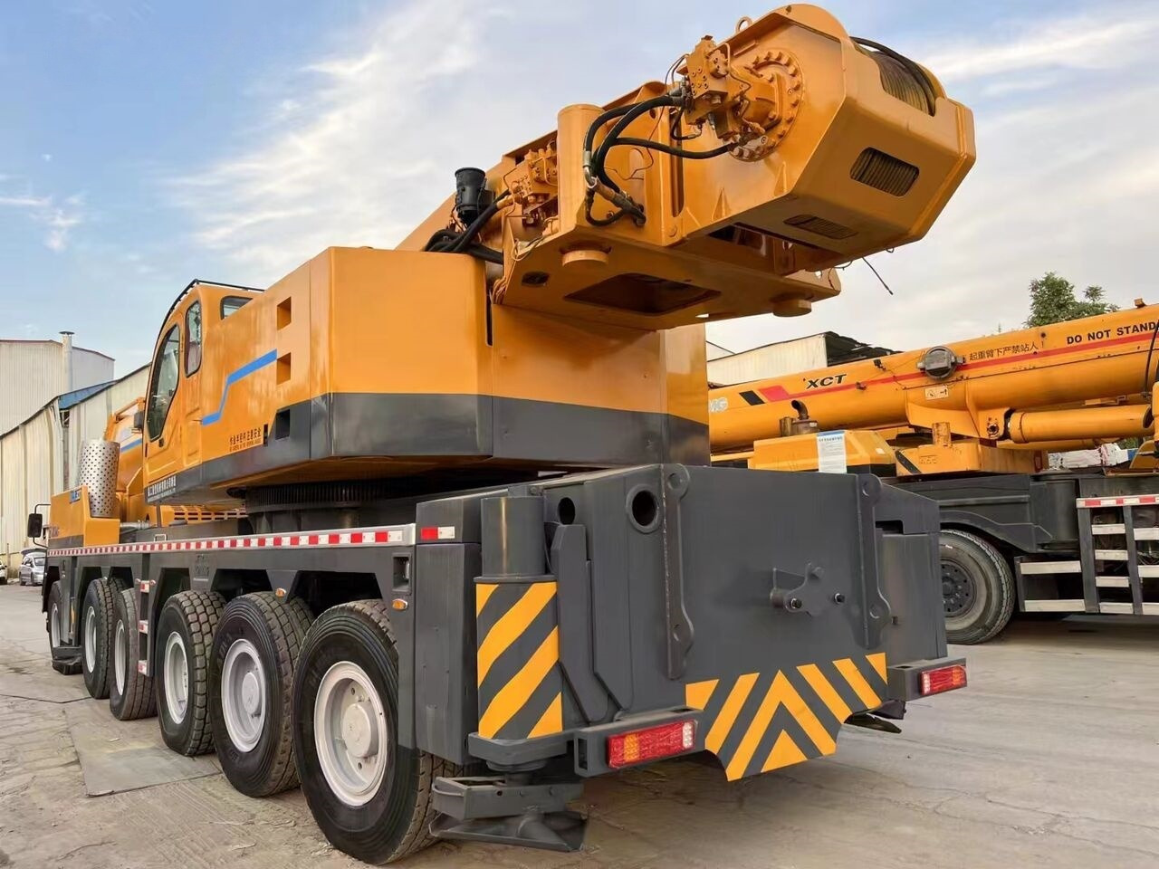 XCMG XCA300 QAY300 QY300K 300Ton Used Mobile Crane - Автокран: снимка 3 XCMG XCA300 QAY300 QY300K 300Ton Used Mobile Crane - Автокран: снимка 3