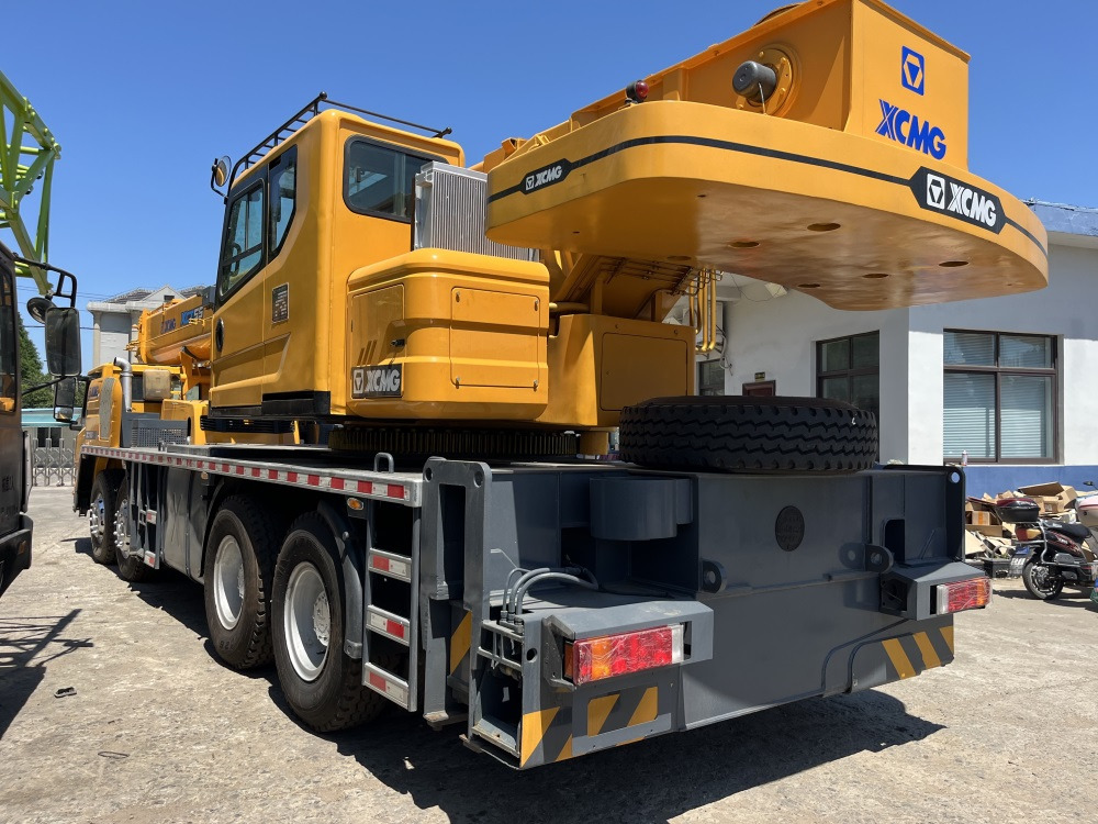 XCMG XCT55 XCT50 QY50KC QY50KA QY50K-II 25 ton 35 ton 40 ton 55 ton 50 ton 60 ton xcmg truck crane - Автокран: снимка 4 XCMG XCT55 XCT50 QY50KC QY50KA QY50K-II 25 ton 35 ton 40 ton 55 ton 50 ton 60 ton xcmg truck crane - Автокран: снимка 4
