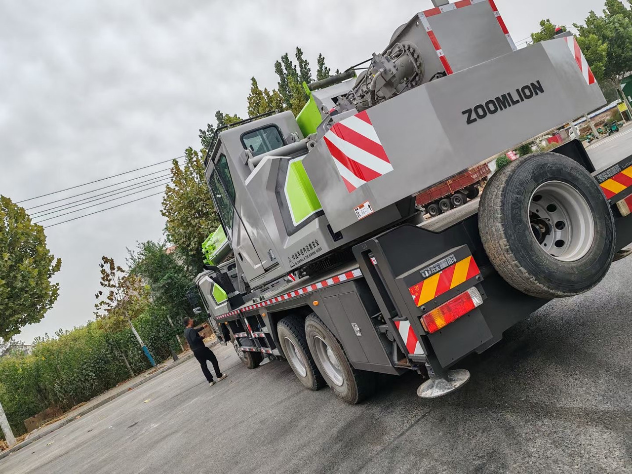 ZOOMLION ZTC251V 25 TON TRUCK CRANE - Автокран: снимка 3 ZOOMLION ZTC251V 25 TON TRUCK CRANE - Автокран: снимка 3