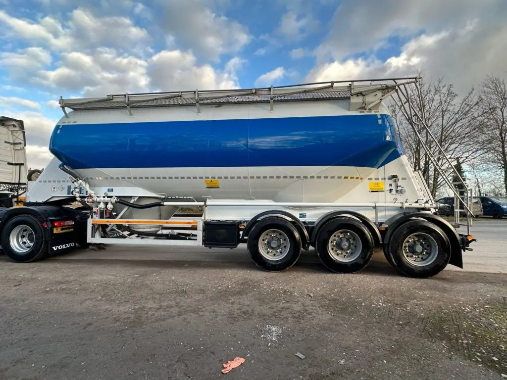 Feldbinder Powder Tanker - Цистерна за насипни товари: снимка 3 Feldbinder Powder Tanker - Цистерна за насипни товари: снимка 3