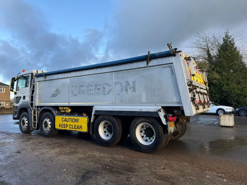 MAN TGS 32.400 Tipper 8x4 - RHD - Самосвал камион: снимка 5 MAN TGS 32.400 Tipper 8x4 - RHD - Самосвал камион: снимка 5