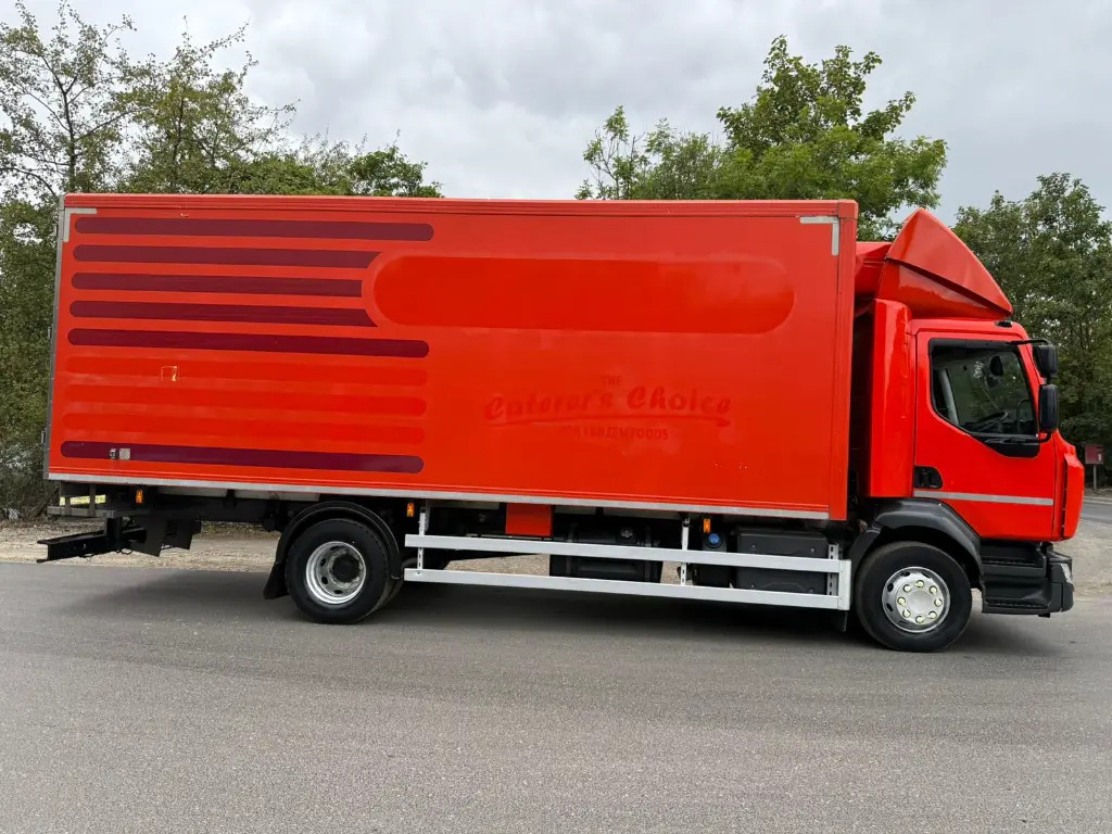 Renault D16 High - Fridgebox - RHD - Рефрижератор камион: снимка 4 Renault D16 High - Fridgebox - RHD - Рефрижератор камион: снимка 4