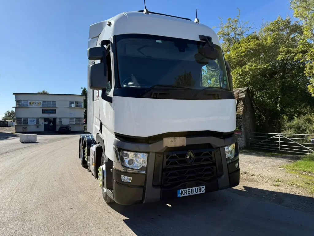 Renault T 480 (UBC) - Влекач: снимка 3 Renault T 480 (UBC) - Влекач: снимка 3