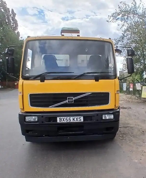 Volvo Tipper (KXS) - Самосвал камион: снимка 2 Volvo Tipper (KXS) - Самосвал камион: снимка 2