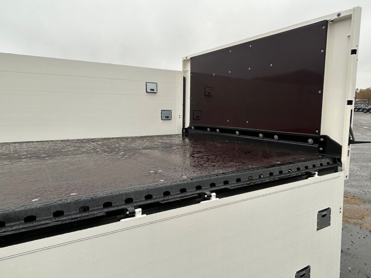 Krone AZP 18 eL42-BS Baustoff NEU - Бордово ремарке/ Платформа: снимка 5 Krone AZP 18 eL42-BS Baustoff NEU - Бордово ремарке/ Платформа: снимка 5