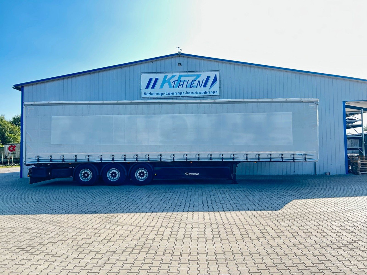 Krone SDP27 | Liftachse, Palettenkasten, Iceprotect - Брезентово полуремарке: снимка 1 Krone SDP27 | Liftachse, Palettenkasten, Iceprotect - Брезентово полуремарке: снимка 1