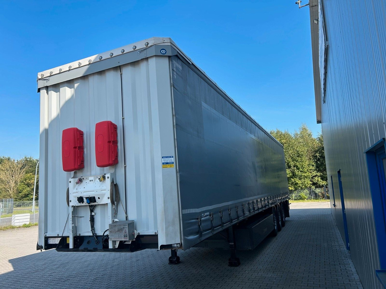 Krone SDP27 | Liftachse, Palettenkasten, Iceprotect - Брезентово полуремарке: снимка 3 Krone SDP27 | Liftachse, Palettenkasten, Iceprotect - Брезентово полуремарке: снимка 3