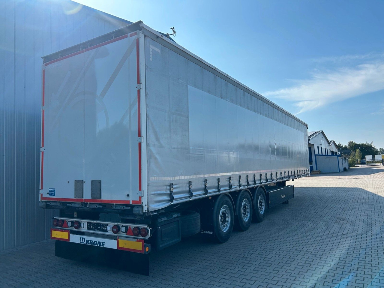 Krone SDP27 | Liftachse, Palettenkasten, Iceprotect - Брезентово полуремарке: снимка 4 Krone SDP27 | Liftachse, Palettenkasten, Iceprotect - Брезентово полуремарке: снимка 4
