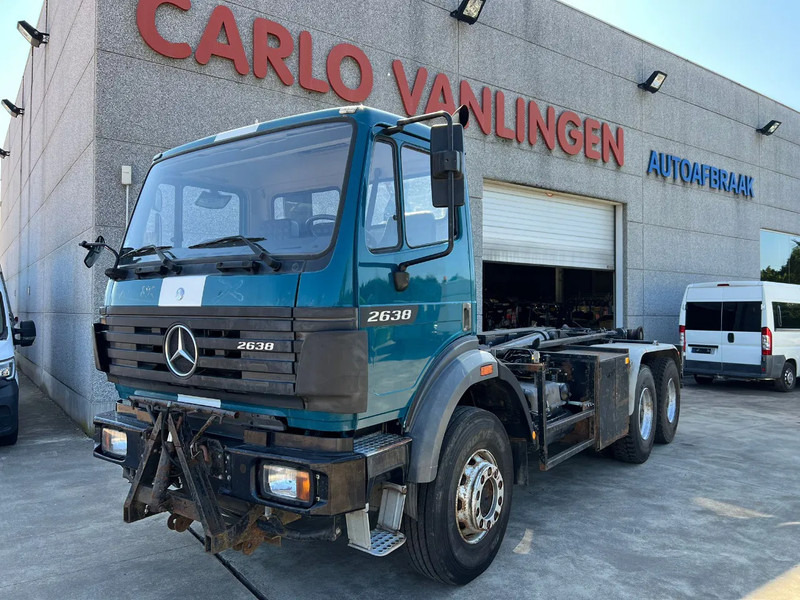 Mercedes-Benz SK 2638 V8 Ex-politie voertuig - Мултилифт с кука камион: снимка 1 Mercedes-Benz SK 2638 V8 Ex-politie voertuig - Мултилифт с кука камион: снимка 1