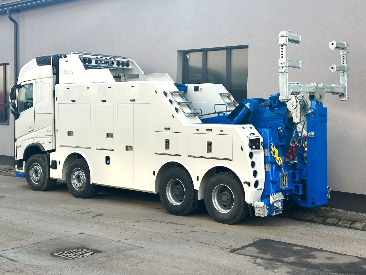 Volvo FH NEW ER4120 4 winches Volvo FH 540 8x4 WB5,6 - Камион пътна помощ: снимка 1 Volvo FH NEW ER4120 4 winches Volvo FH 540 8x4 WB5,6 - Камион пътна помощ: снимка 1