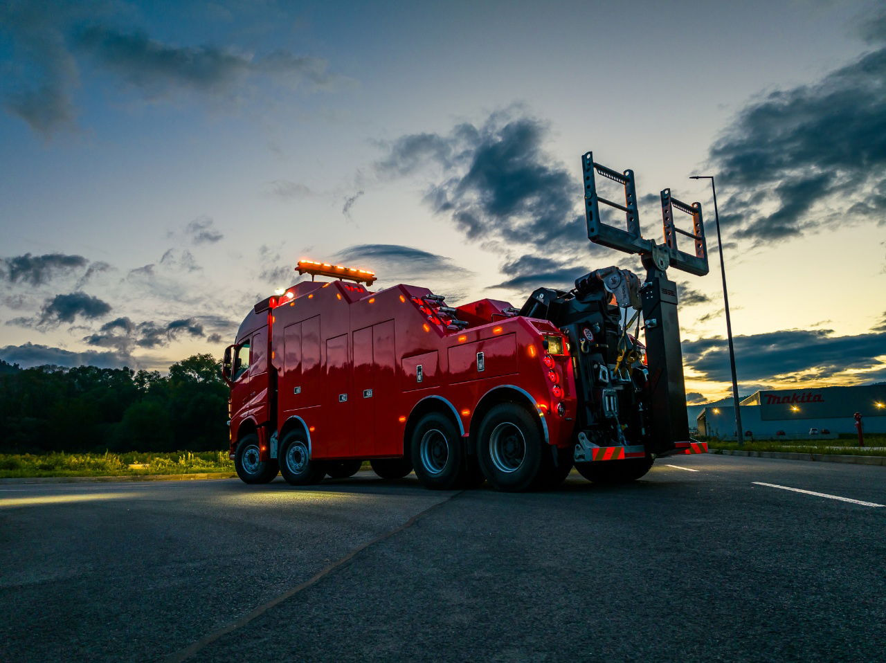 Volvo FH NEW ER4120 5 winches T-REX Volvo FH 540 8x4 WB6,0 White or RED - Камион пътна помощ: снимка 4 Volvo FH NEW ER4120 5 winches T-REX Volvo FH 540 8x4 WB6,0 White or RED - Камион пътна помощ: снимка 4