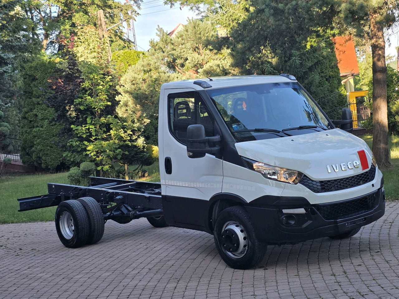 Iveco Daily 72c-17 Rama Pod Zabudowę Klima ! 3.0 HPI ! 170 Hp * Super Stan ! - Малък ван: снимка 4 Iveco Daily 72c-17 Rama Pod Zabudowę Klima ! 3.0 HPI ! 170 Hp * Super Stan ! - Малък ван: снимка 4