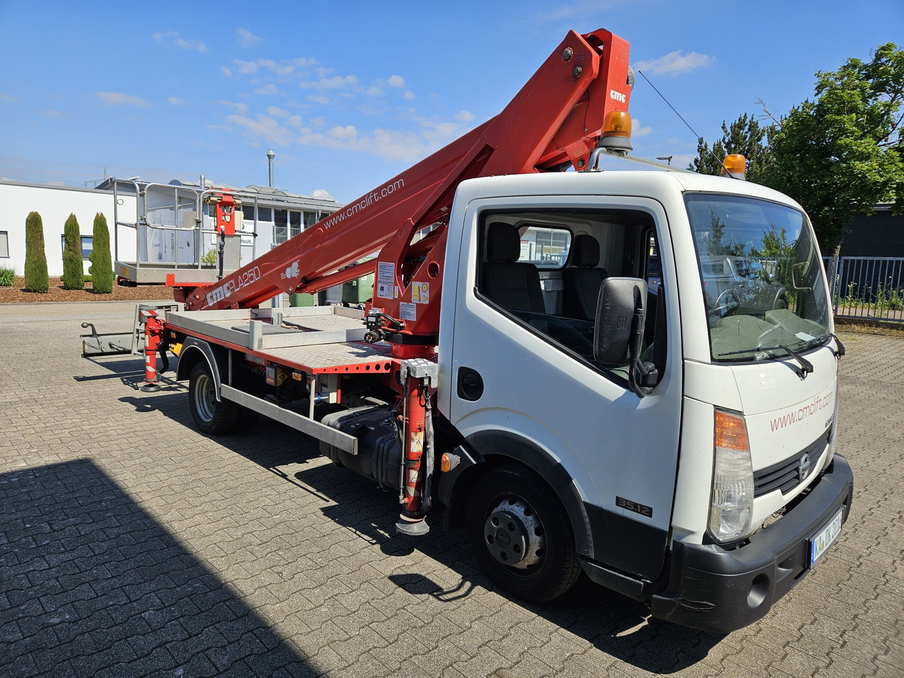 Nissan Cabstar CMC PLA 250 - 25m TOP nur 420 Stunden! - Автовишка: снимка 5 Nissan Cabstar CMC PLA 250 - 25m TOP nur 420 Stunden! - Автовишка: снимка 5