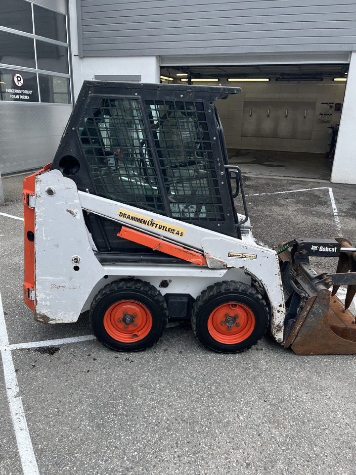 BOBCAT S70 - Мини верижен товарач: снимка 4 BOBCAT S70 - Мини верижен товарач: снимка 4