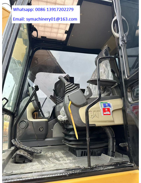 Верижен багер Caterpillar 320D2: снимка 8