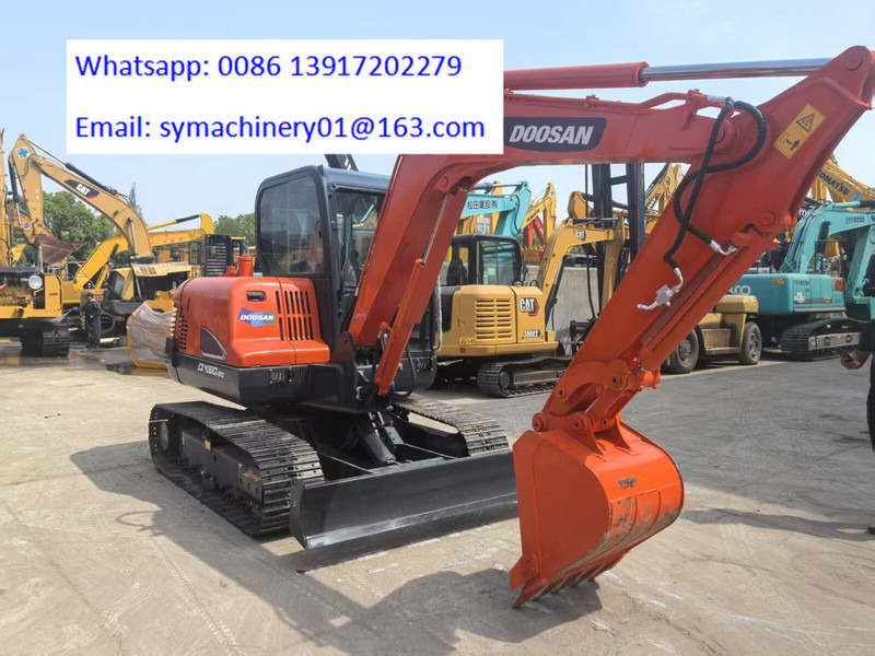 Doosan DX60 - Мини багер: снимка 1 Doosan DX60 - Мини багер: снимка 1
